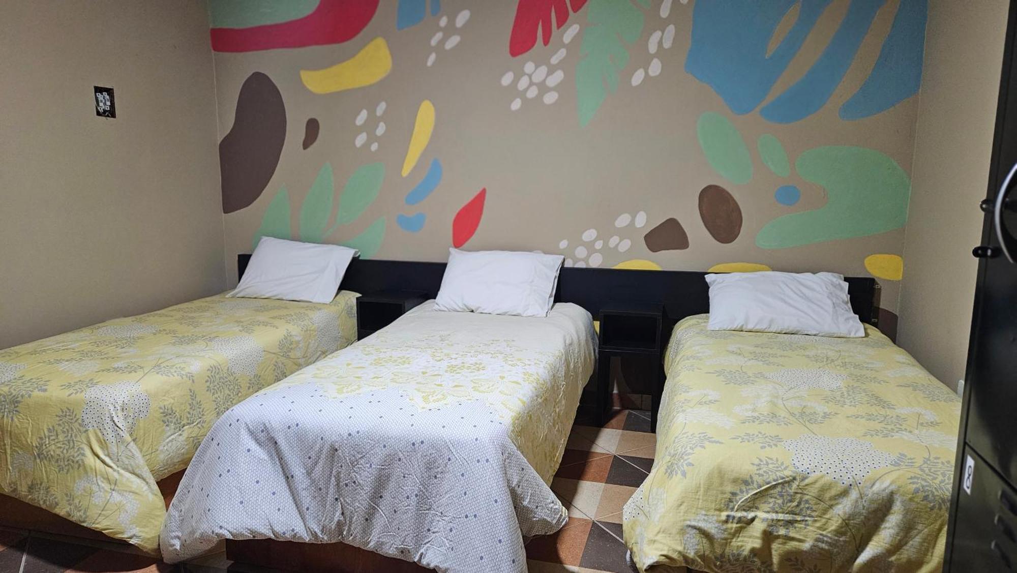 Casa Alamanda - Posada Urbana Ciudad del Este Ngoại thất bức ảnh