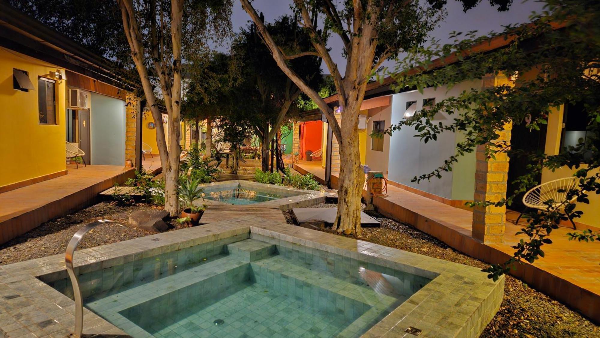 Casa Alamanda - Posada Urbana Ciudad del Este Ngoại thất bức ảnh