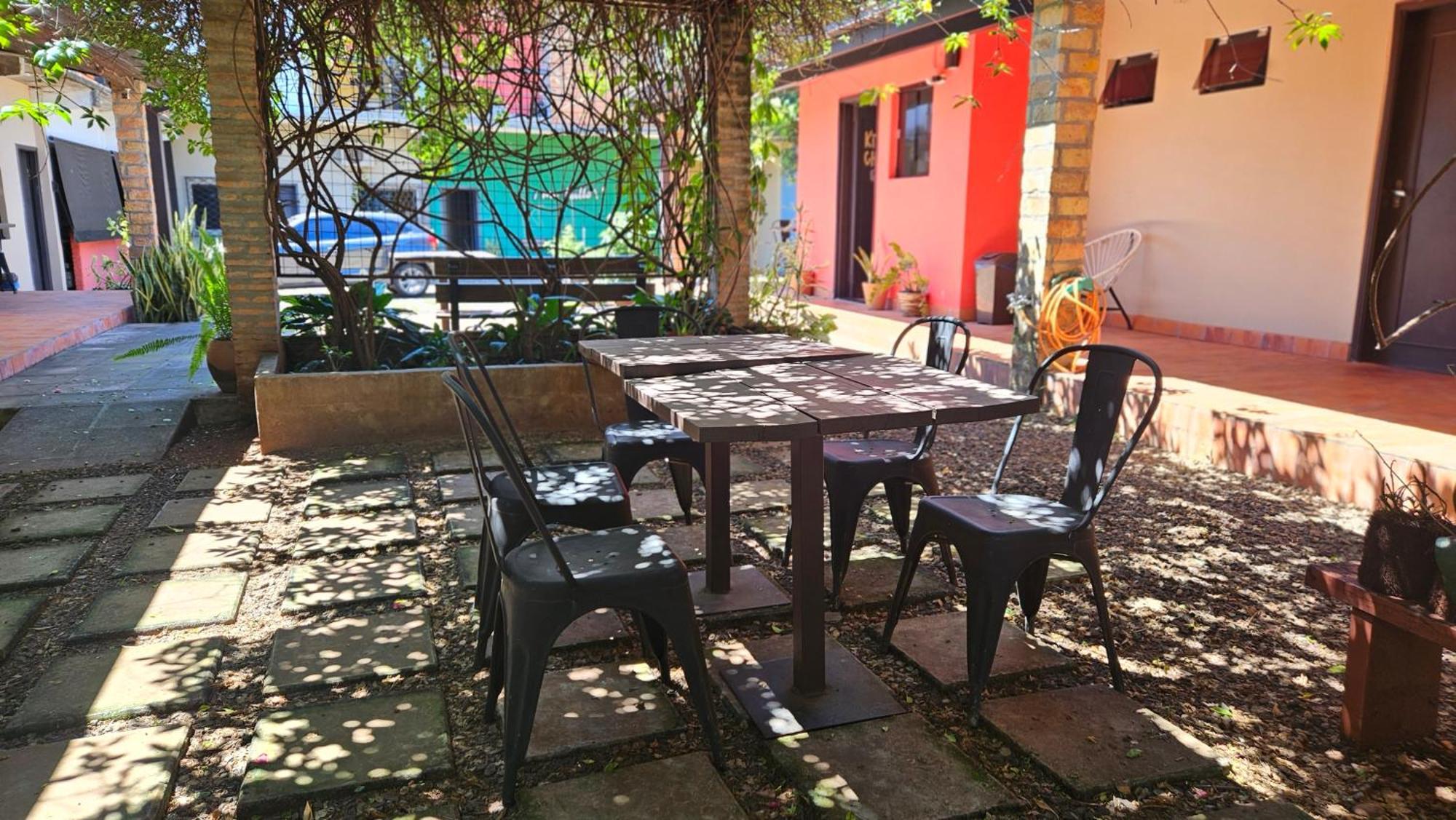 Casa Alamanda - Posada Urbana Ciudad del Este Ngoại thất bức ảnh